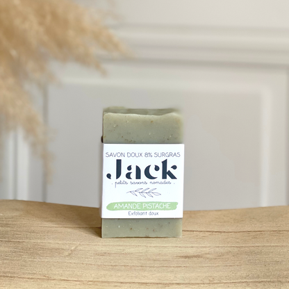 Savon naturel Amande Pistache exfoliant doux & surgras fabrication artisanale Lyon